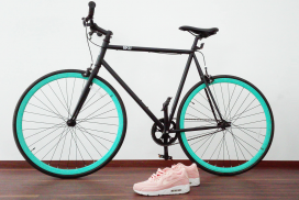 Bike & Nikes